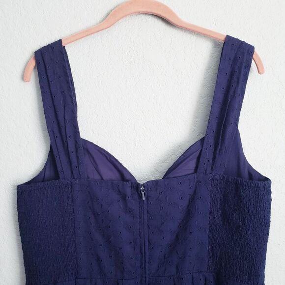 Lilly Pulitzer Cyndi Dress In Navy Blue Embroidered Fish Eyelet - Picture 9 of 11